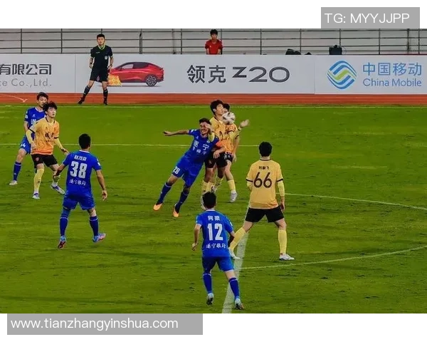 足球巨星与NBA传奇碰撞：跨界交流点燃运动激情，谁将主宰场上风云