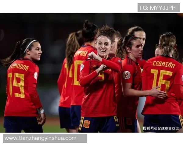 全球足球巨星与女足明星同场竞技，探索她们背后的荣耀与挑战